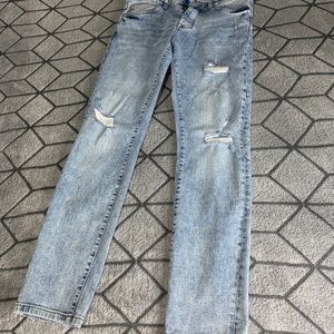 Forever 21 Men distressed denim jeans